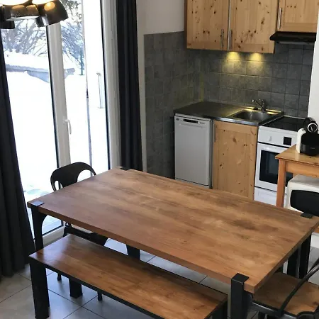 Appartement 3 Pieces Pour 6 Pers, Parking, Terrasse *